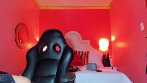 dante online show from November 2, 3:45 pm