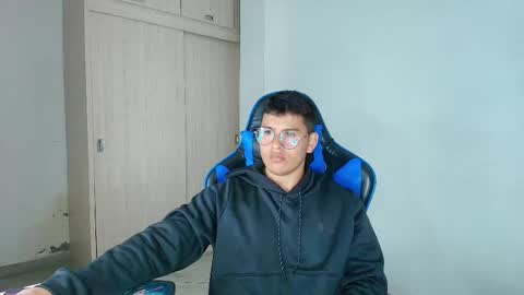 Dantraxx online show from February 19, 1:08 am