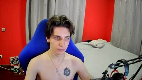 danywhiteyb online show from July 8, 3:26 pm