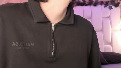 daphne_and_roger online show from April 13, 10:52 am