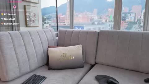 daphne_chers online show from March 3, 8:27 pm