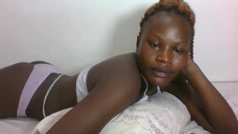 ESTHER online show from February 3, 6:40 am