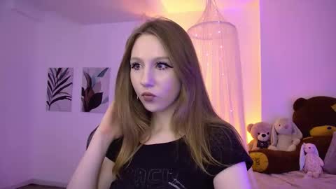 Daria Tate online show from March 8, 12:31 pm