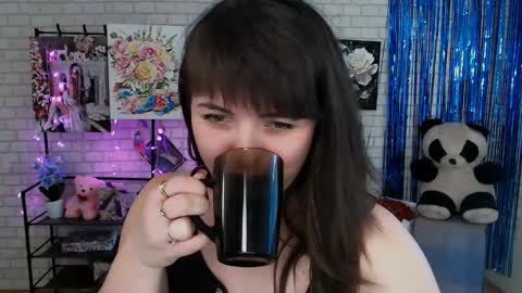 Snapshot of darina_m_ chatting on March 1, 8:56 am Darina online show from March 1, 8:56 am