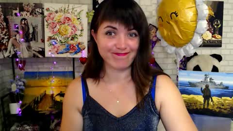 Snapshot of darina_m_ chatting on September 21, 5:11 am Darina online show from September 21, 5:11 am