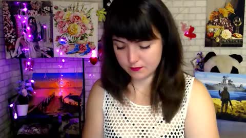 Snapshot of darina_m_ chatting on October 17, 5:00 am Darina online show from October 17, 5:00 am