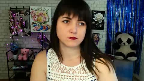 Snapshot of darina_m_ chatting on February 22, 10:07 am Darina online show from February 22, 10:07 am