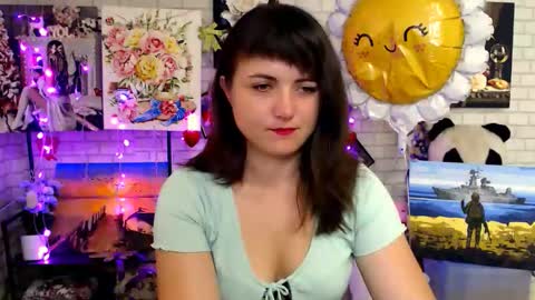 Snapshot of darina_m_ chatting on September 20, 5:10 am Darina online show from September 20, 5:10 am