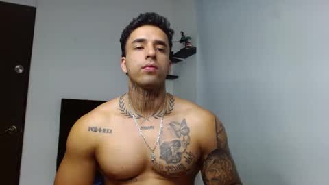 Darius Phoenix  online show from February 21, 10:02 pm