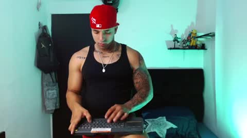 Darius Phoenix  online show from April 11, 8:57 pm