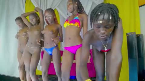 AHLEY online show from March 6, 8:41 pm