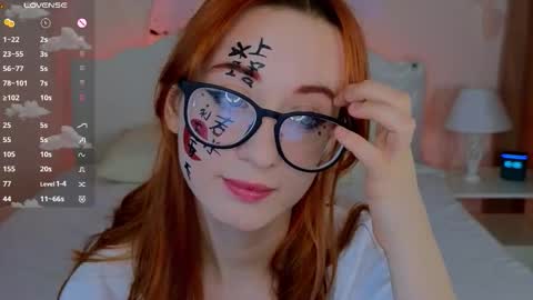 Snapshot of dark_lola_ chatting on October 25, 1:39 am Lola online show from October 25, 1:39 am