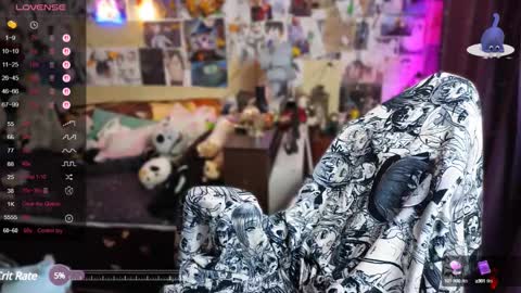 Snapshot of dark_lucious chatting on March 8, 6:37 pm Lucious Foijieh online show from March 8, 6:37 pm