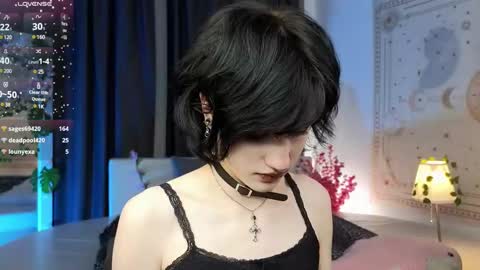 Snapshot of dark_vamp_ chatting on March 1, 3:27 pm Vamp  online show from March 1, 3:27 pm