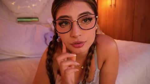 Angel Darcy  online show from March 10, 11:51 pm