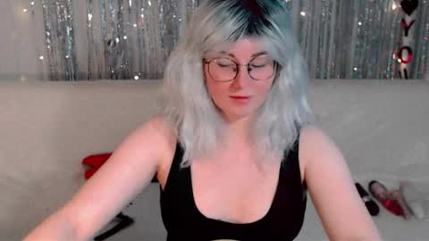 Kelly online show from September 25, 1:07 pm