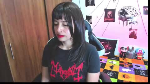 Hi Im Yuri  independent modelhelp me get my 111 hands upuwu online show from November 29, 8:16 pm