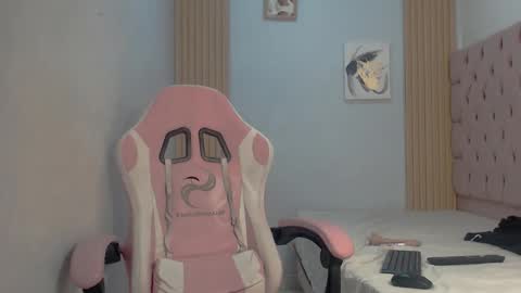 darkknightx01 online show from October 29, 3:08 am