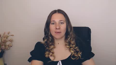 Anna online show from September 19, 8:23 pm