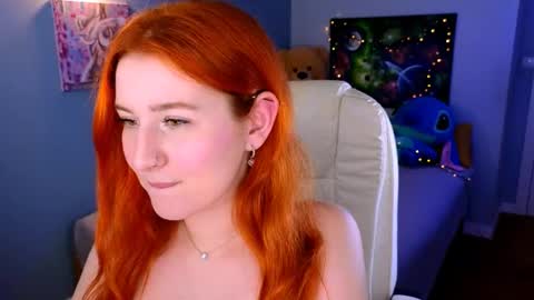 darkmoon____ online show from November 12, 4:42 pm