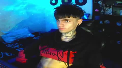   online show from September 11, 6:25 am