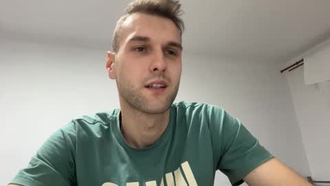 Nick online show from November 12, 9:28 pm