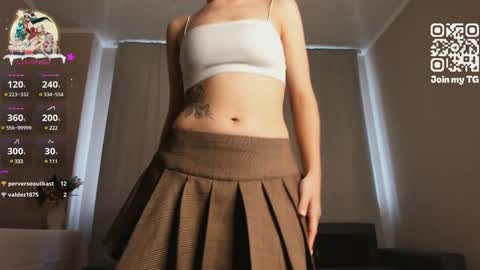 Chloe online show from January 5, 11:15 am