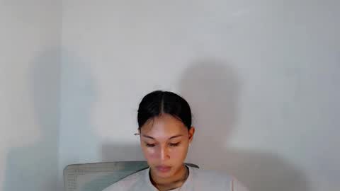 Snapshot of darling_sweetheartxx chatting on October 22, 6:31 pm YOUR ATHENA online show from October 22, 6:31 pm