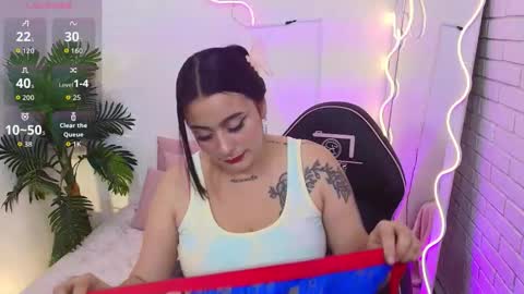 Snapshot of darling_tay chatting on September 11, 3:19 am Darling online show from September 11, 3:19 am