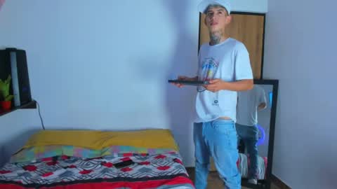 darwin_ggh online show from March 18, 11:43 pm