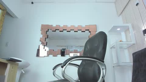 darwin_ggh online show from November 12, 10:17 am