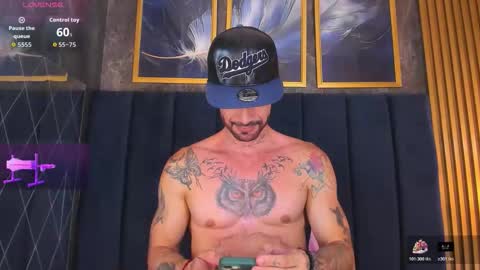 darwin_horny2 online show from May 6, 9:43 pm