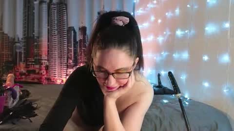 DashaHart online show from January 11, 8:48 pm