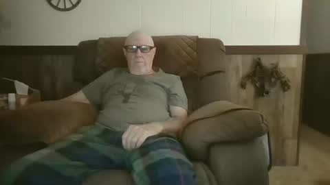 dave571960 online show from July 18, 10:28 am