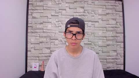 dave_925_ online show from April 2, 6:15 pm