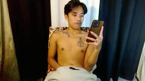Snapshot of dave_boyyy chatting on October 16, 4:28 pm dave_boyyy online show from October 16, 4:28 pm