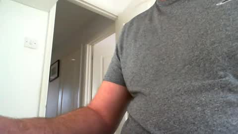 davesu12345 online show from January 27, 9:34 am