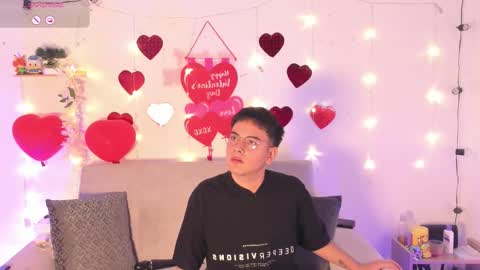 david_and_friend online show from February 19, 12:32 am