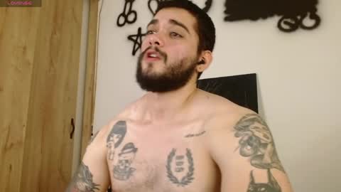 Twitter davidsanctum online show from April 4, 6:09 am