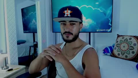 Hey im David that loves to explore and speak their fantasies. Very open talktative and nice. Feel free to chat with me online show from April 14, 1:09 am