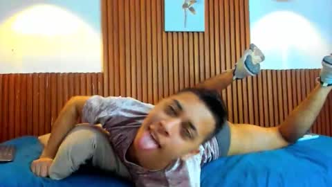 david_niet online show from January 6, 6:23 pm