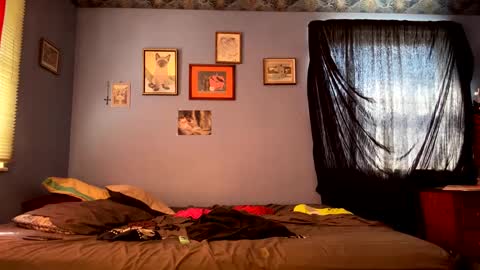 davidcav240 online show from October 4, 7:00 pm