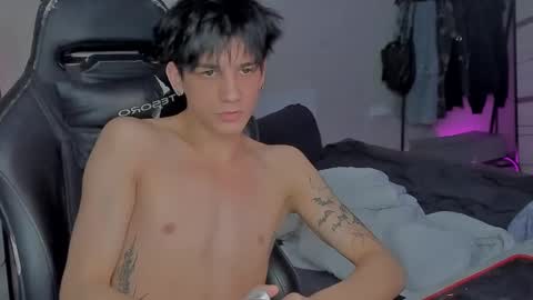 davis online show from January 24, 10:53 am