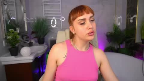 DawnGwin      Sasha online show from May 16, 10:36 am