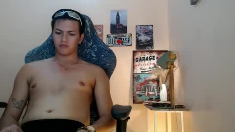 JC LOVER BOY online show from December 5, 6:17 pm