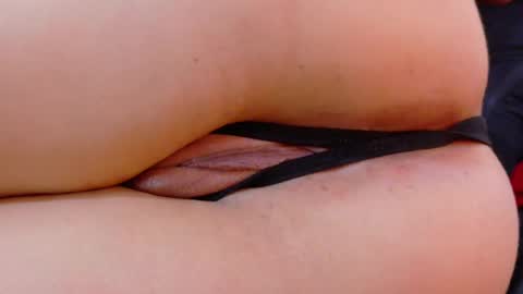 dayis_miller online show from April 13, 10:36 pm