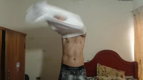 Dylon online show from December 20, 6:59 pm