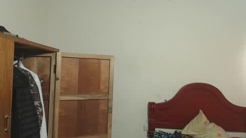 Dylon online show from January 10, 8:58 pm