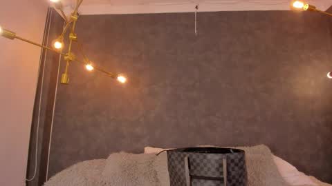 DAYRA ANGELS online show from December 18, 8:04 pm