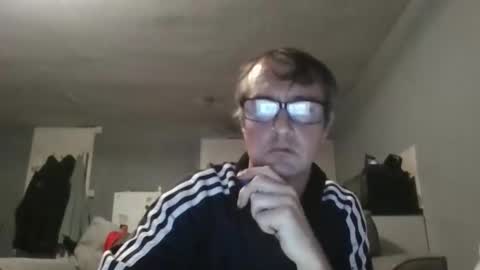 Dazzill online show from November 3, 10:00 pm